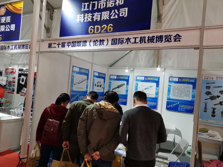 TIWINOK免费成人深夜网站.jpg